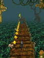 Temple Run Oz running through fantasy forest